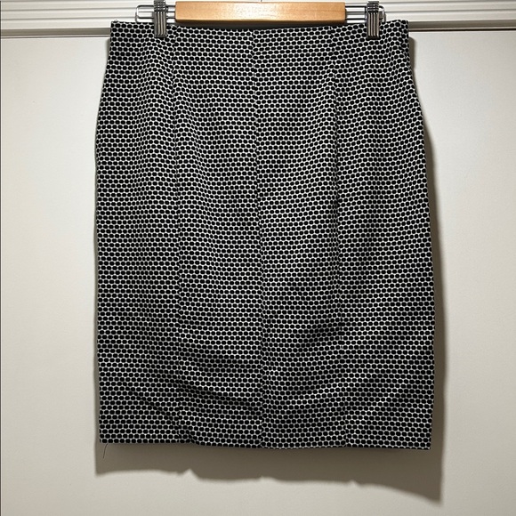 Alfani Black and White Textured Skirt - Picture 2 of 3